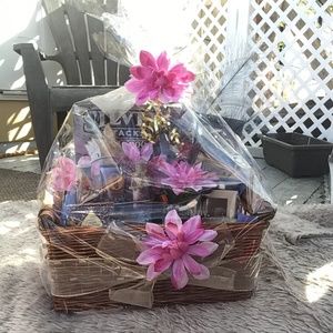 Personalized gift baskets for any occasion ( Basket in picture is only example )